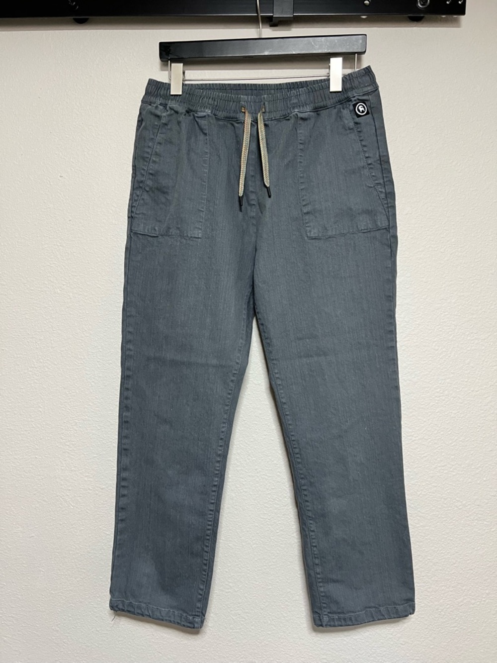 Straight Leg Drawstring Pants in Slate Gray